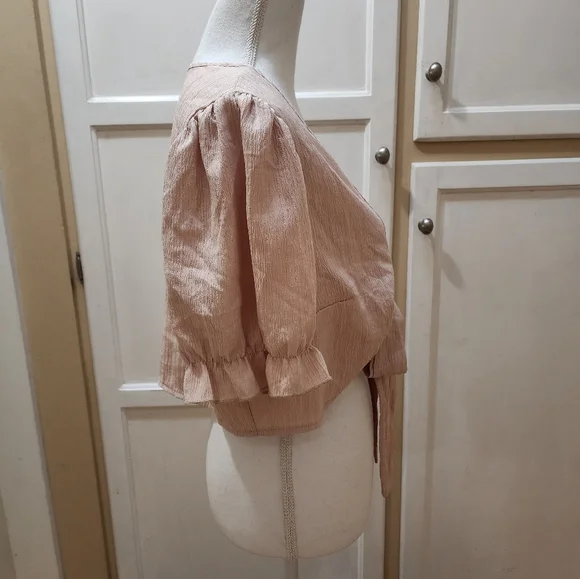 SHEIN Women's Tie Front Ruffle Puff Sleeve   Boho Inspired Crop Top NWOT ✨️ - Picture 6 of 11